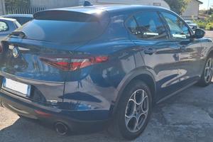Alfa Romeo Stelvio super nuova