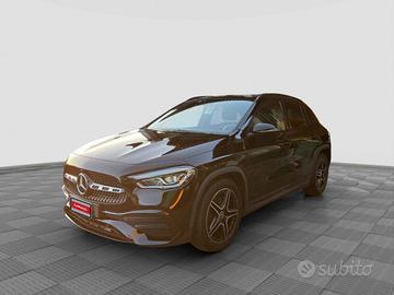 MERCEDES-BENZ CLA sse GLA GLA 180 Automatic Prem