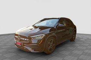 MERCEDES-BENZ CLA sse GLA GLA 180 Automatic Prem