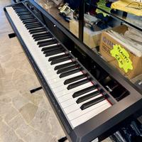 ORLA PF100 BK CON STAND AD X