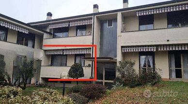 Immobile in asta di 114 m² con 3 locali e box auto