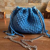 Borsa modello bottega in fetuccia lycra