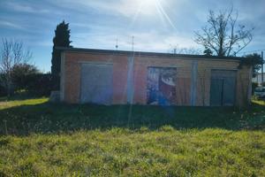 Terreno con ricovero
