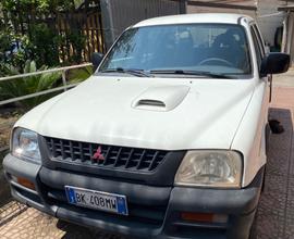 Mitsubishi - 2000