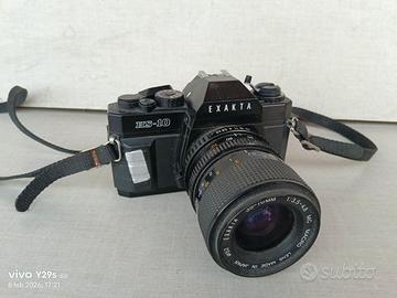 Macchina Fotografica Analogica Exakta HS-10