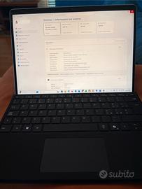 Microsoft Surface Pro 9 – i5 / 8GB RAM / 256GB SSD