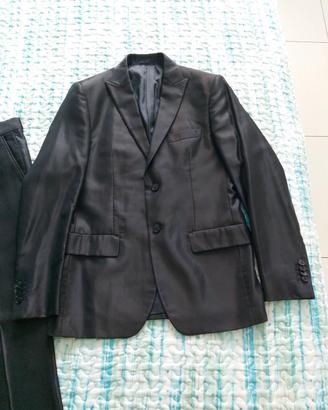 abito da uomo nero lucido 