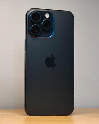iPhone 15 Pro Max - Batteria 100%