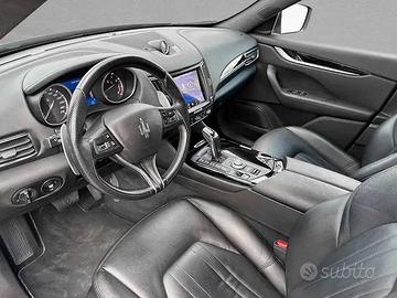 MASERATI Levante 3.0d 250cv_PERMUTE_no super bollo