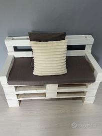 Panca e tavolino con pallet