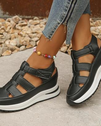 Scarpe nere zeppa 40/41. suoletta interna rialzata
