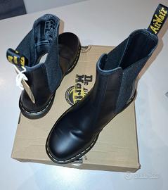 stivaletti DR Martens 