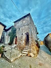 2 LOCALI A VASANELLO