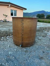 Cisterna in resina per vino 