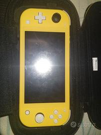 Nintendo switch lite gialla