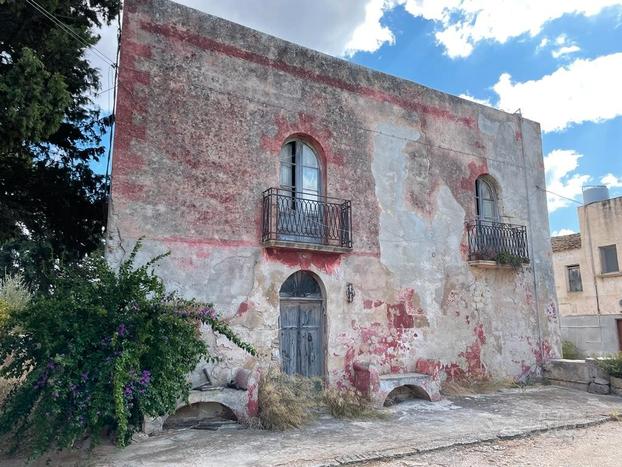 Casolare Rustico con annesso terreno