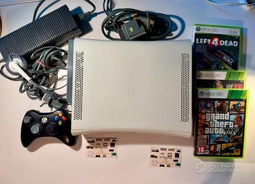 Xbox 360 Elite + GTA V e altri giochi