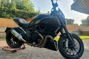 Ducati Diavel 1200 (Modello 2015) - Perfetta!