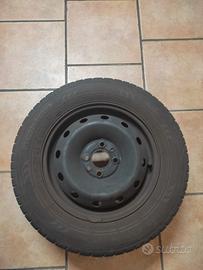 Gomme invernali nolian con cerchi 185/65 R14