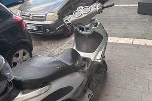 scooter piaggio beverly 250cc