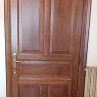 Porte da interno in noce tanganica massello