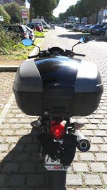 Honda integra 750