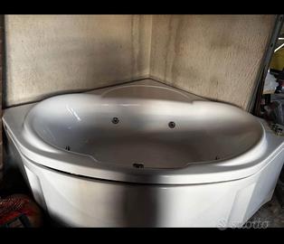 Vasca idromassaggio ariston