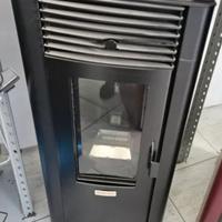 stufa a pellet Idro 15 kw