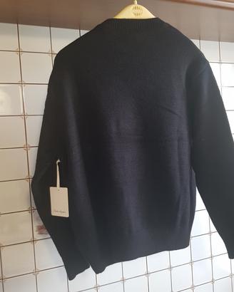 maglione con applicazione