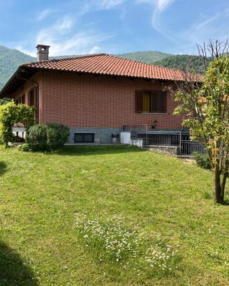 Splendida villa nel verde vicino a Torino
