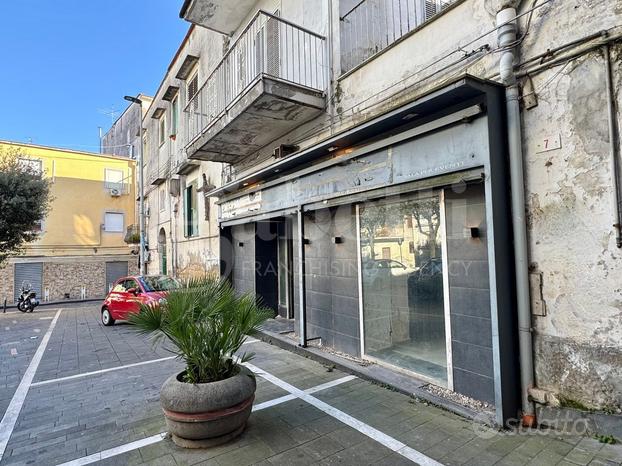 Negozio Napoli [MLF47ACG]