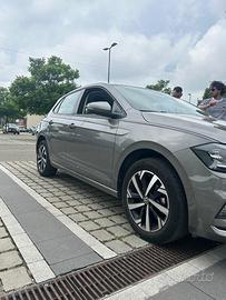 WOLKSWAGEN POLO 1.0 TGI HIGHLINE BLUEMOTION