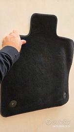 Tappetini (4) in moquette  per Volkswagen Golf 7.5