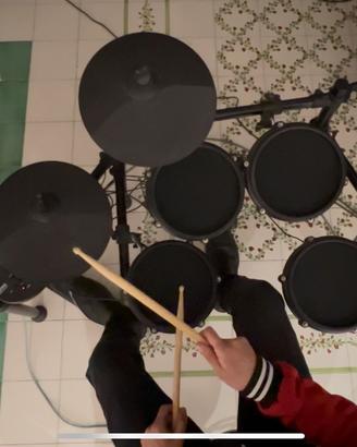 Alesis Nitro Mesh kit - batteria elettronica