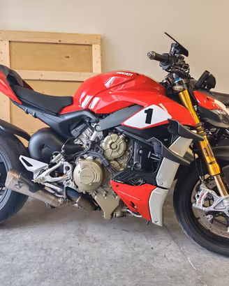 Ducati Streetfighter v4s 2023