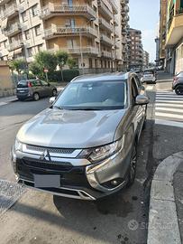 Mitsubishi Oulander 2.0 Bi-Fuel GPL