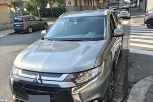 Mitsubishi Oulander 2.0 Bi-Fuel GPL