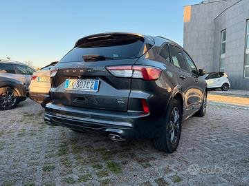 Ford kuga 2.5 hybrid plug-in