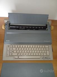 macchina da scrivere Olivetti