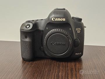 Canon EOS 5d mark III