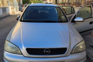 Opel Astra 1.6 Benzina (2000) – 145.000 km