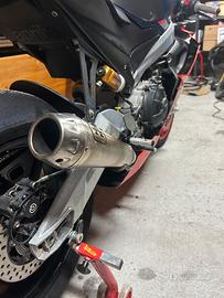 Aprilia rs660 uso pista