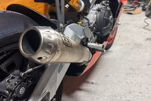 Aprilia rs660 uso pista
