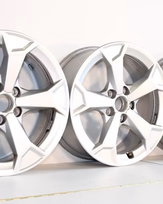 4 Cerchi Originali Q3 - 17" + Spedizione Gratis