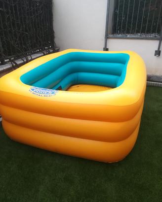 Piscina gonfiabile adatta per giardino o terrazza