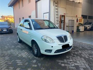 Lancia Ypsilon 1.4 Platinum Ecochic GPL