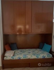 Armadio a ponte con letto singolo