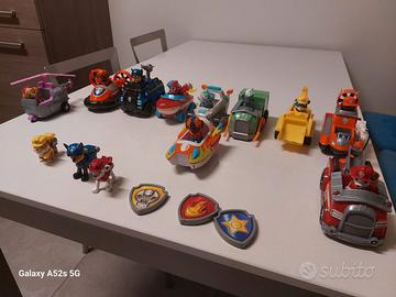 PERSONAGGI E VEICOLI PAW PATROL