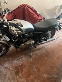 TRIUMPH BONNEVILLE 800 - anno 2006