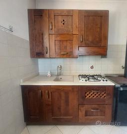 Cucina completa di elettrodomestici 
